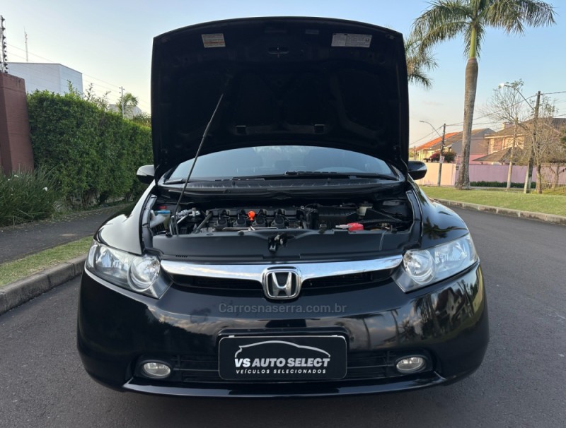 CIVIC 1.8 EXS 16V GASOLINA 4P AUTOMÁTICO - 2008 - SãO LEOPOLDO