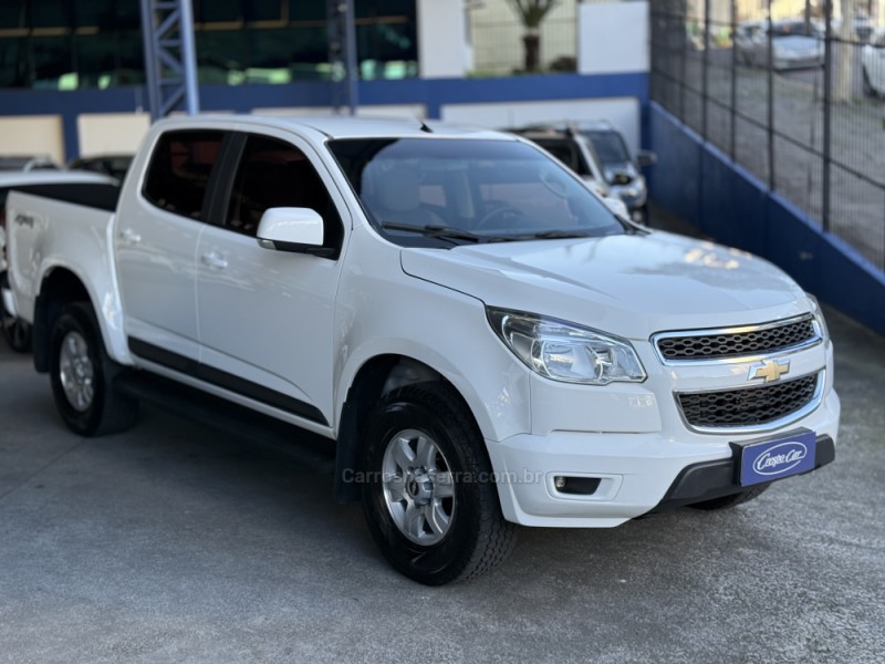 S10 2.8 LT 4X4 CD 16V TURBO DIESEL 4P AUTOMÁTICO - 2014 - CAXIAS DO SUL