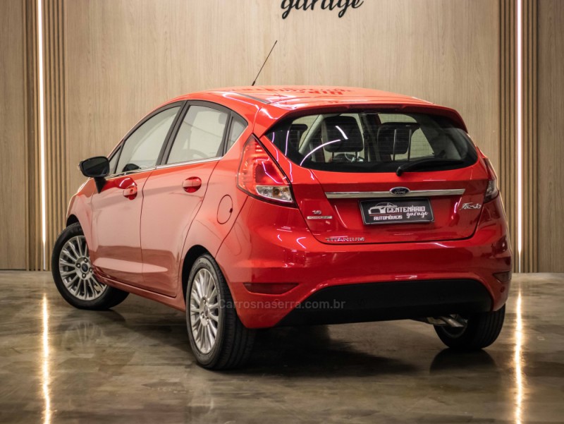 FIESTA 1.6 TITANIUM HATCH 16V FLEX 4P AUTOMÁTICO - 2015 - CAXIAS DO SUL