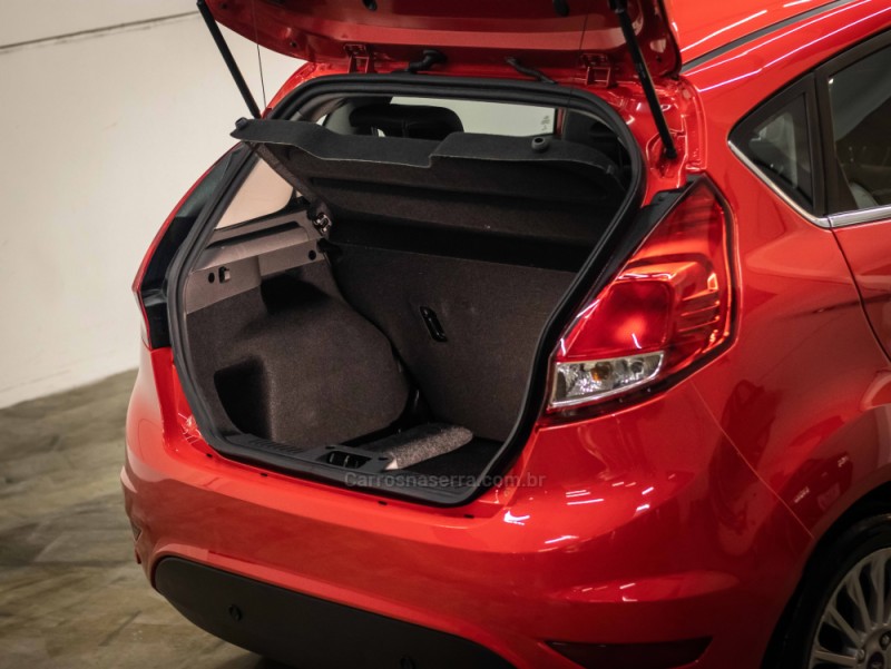 FIESTA 1.6 TITANIUM HATCH 16V FLEX 4P AUTOMÁTICO - 2015 - CAXIAS DO SUL