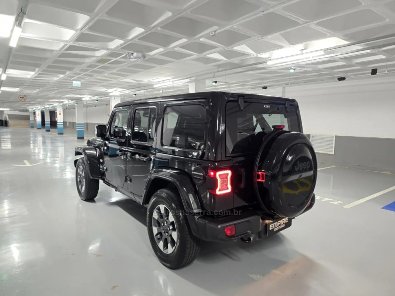 WRANGLER 2.0 SAHARA OVERLAND 4X4 16V GASOLINA 4P AUTOMÁTICO - 2023 - PORTO ALEGRE