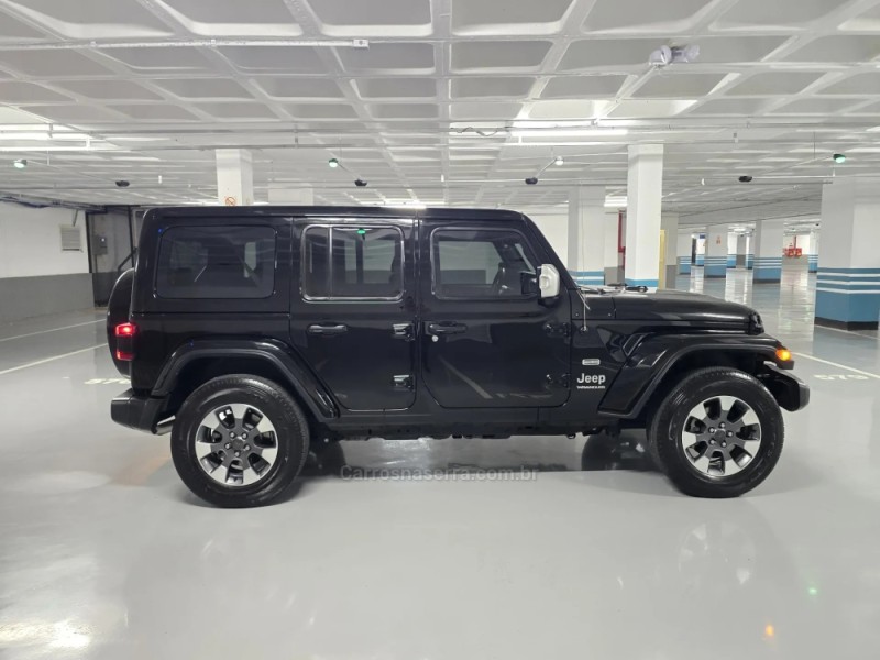 WRANGLER 2.0 SAHARA OVERLAND 4X4 16V GASOLINA 4P AUTOMÁTICO - 2023 - PORTO ALEGRE