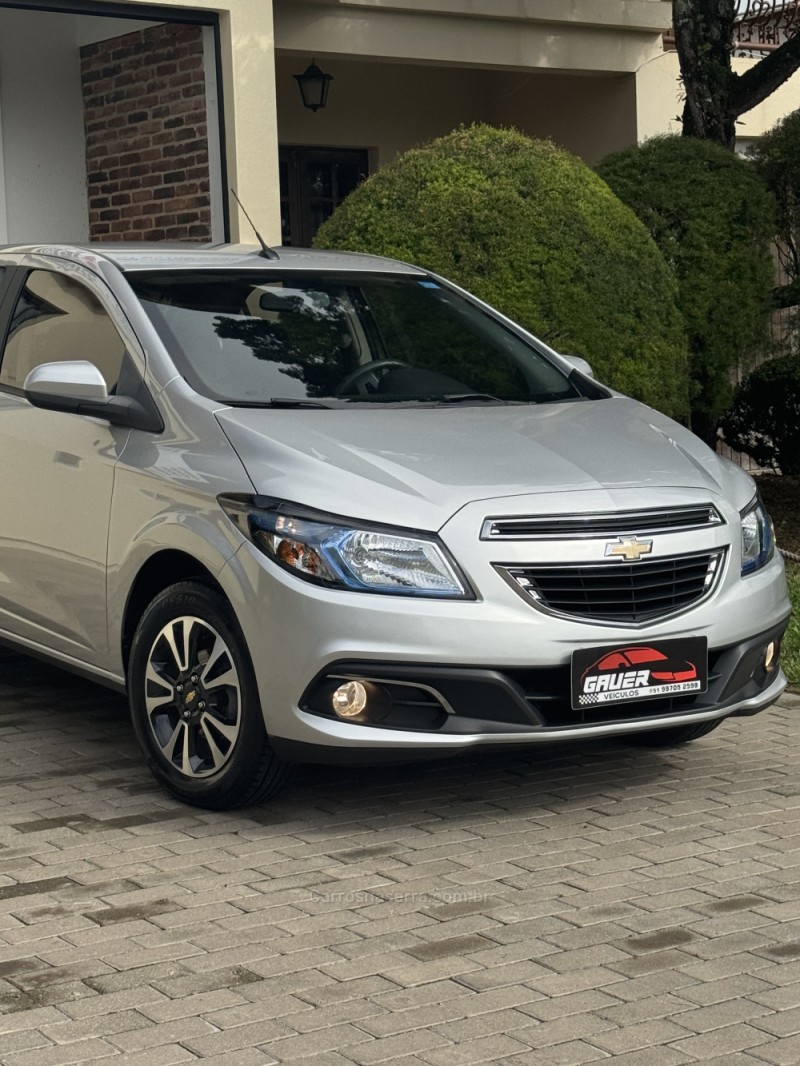 ONIX 1.4 MPFI LTZ 8V FLEX 4P MANUAL - 2015 - ENCANTADO