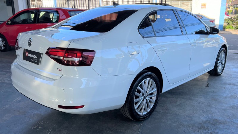 JETTA 1.4 16V TSI COMFORTLINE GASOLINA 4P TIPTRONIC - 2017 - CAXIAS DO SUL