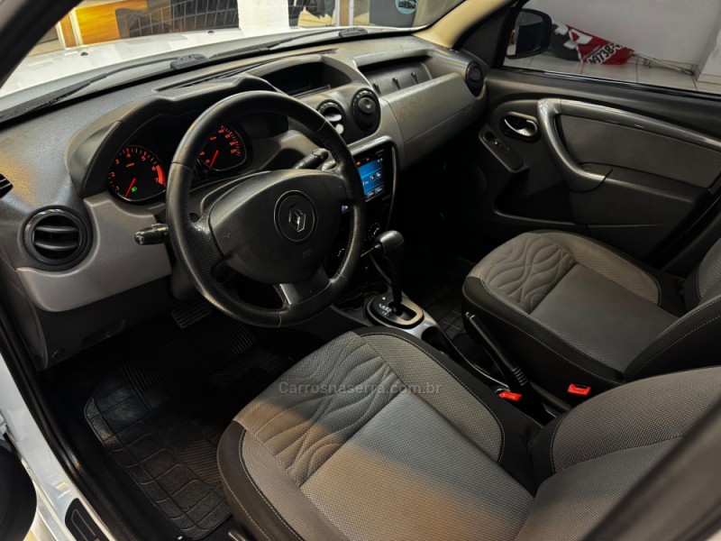 DUSTER 2.0 TECH ROAD II 4X2 16V FLEX 4P AUTOMÁTICO - 2014 - BOM RETIRO DO SUL