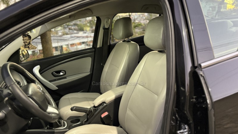 FLUENCE 2.0 DYNAMIQUE 16V FLEX 4P MANUAL - 2011 - CAXIAS DO SUL