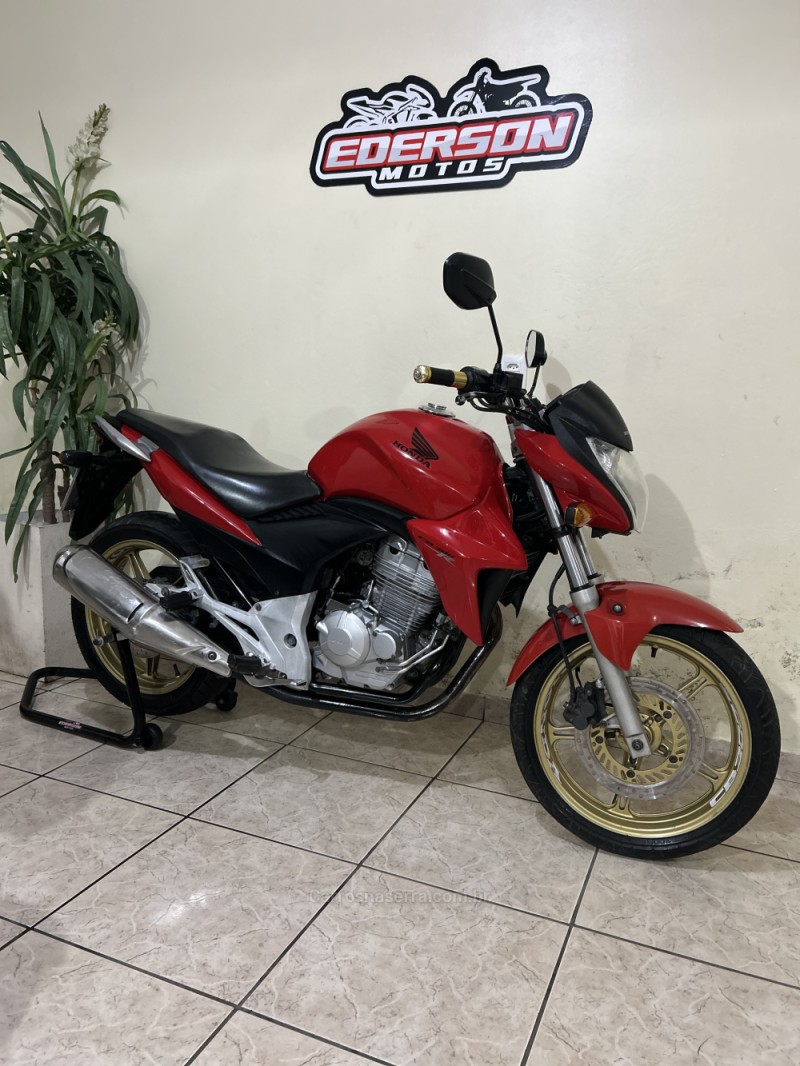 CB 300R 