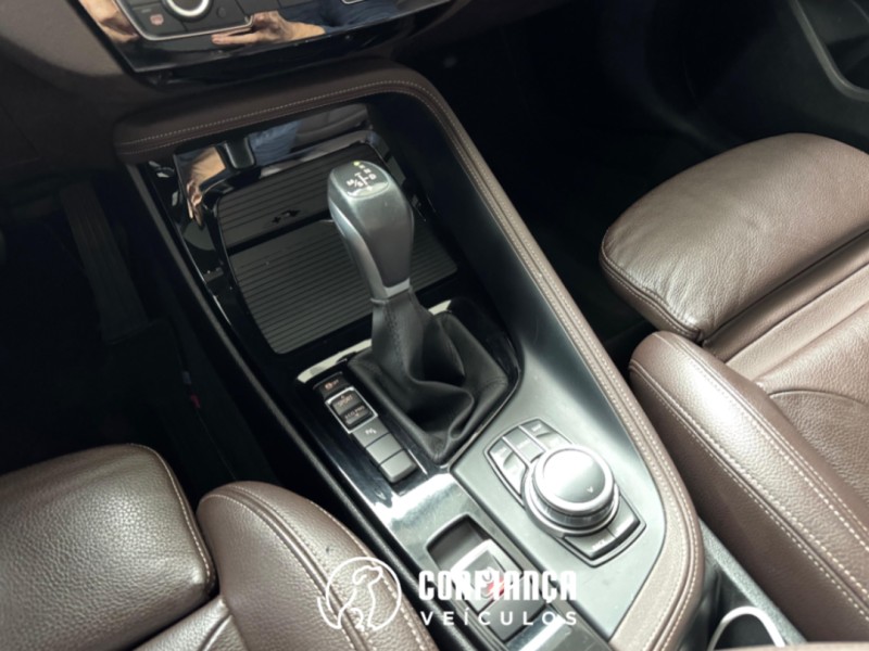 X1 2.0 SDRIVE20I M SPORT ACTIVEFLEX 25 ANOS 16V TURBO 4P AUTOMÁTICO - 2021 - BENTO GONçALVES