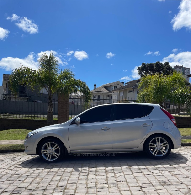 I30 2.0 MPFI GLS 16V GASOLINA 4P MANUAL - 2012 - CAXIAS DO SUL