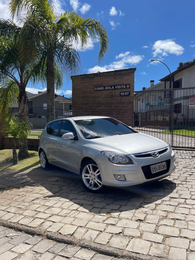 I30 2.0 MPFI GLS 16V GASOLINA 4P MANUAL