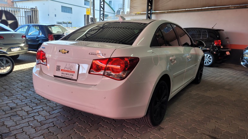 CRUZE 1.8 LT 16V FLEX 4P AUTOMÁTICO - 2015 - GARIBALDI