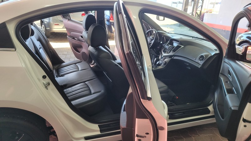 CRUZE 1.8 LT 16V FLEX 4P AUTOMÁTICO - 2015 - GARIBALDI