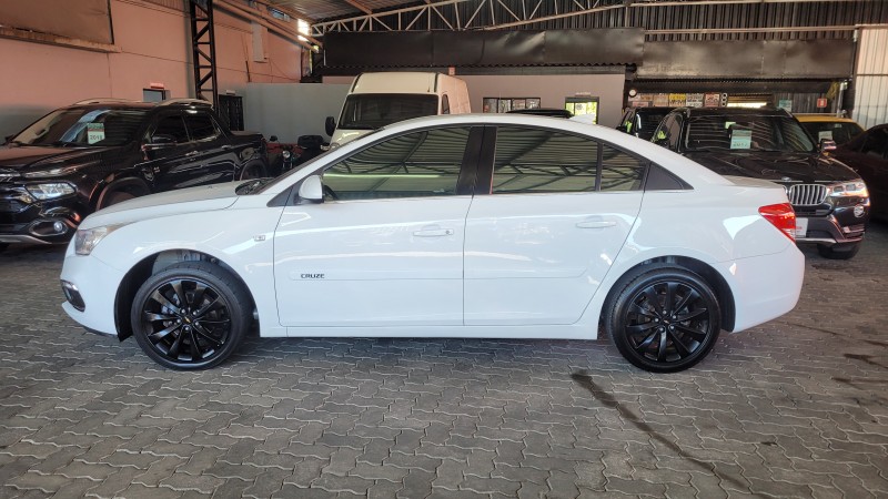 CRUZE 1.8 LT 16V FLEX 4P AUTOMÁTICO - 2015 - GARIBALDI