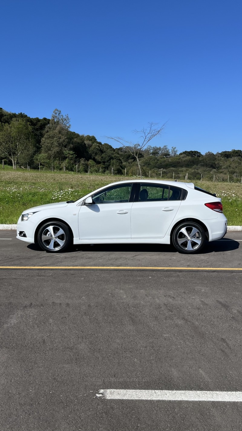CRUZE 1.8 LT SPORT6 16V FLEX 4P AUTOMÁTICO - 2014 - CARLOS BARBOSA
