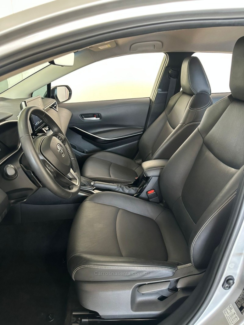 COROLLA 2.0 XEI 16V FLEX 4P AUTOMÁTICO - 2024 - LAJEADO