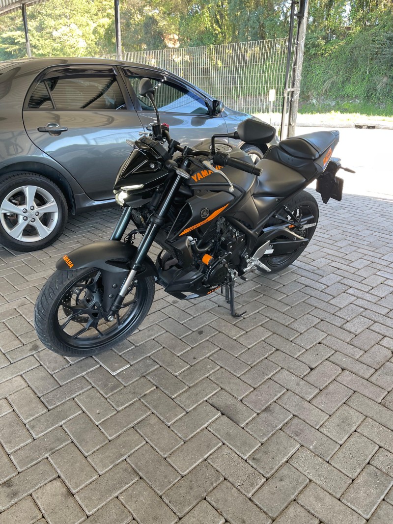 MT 03