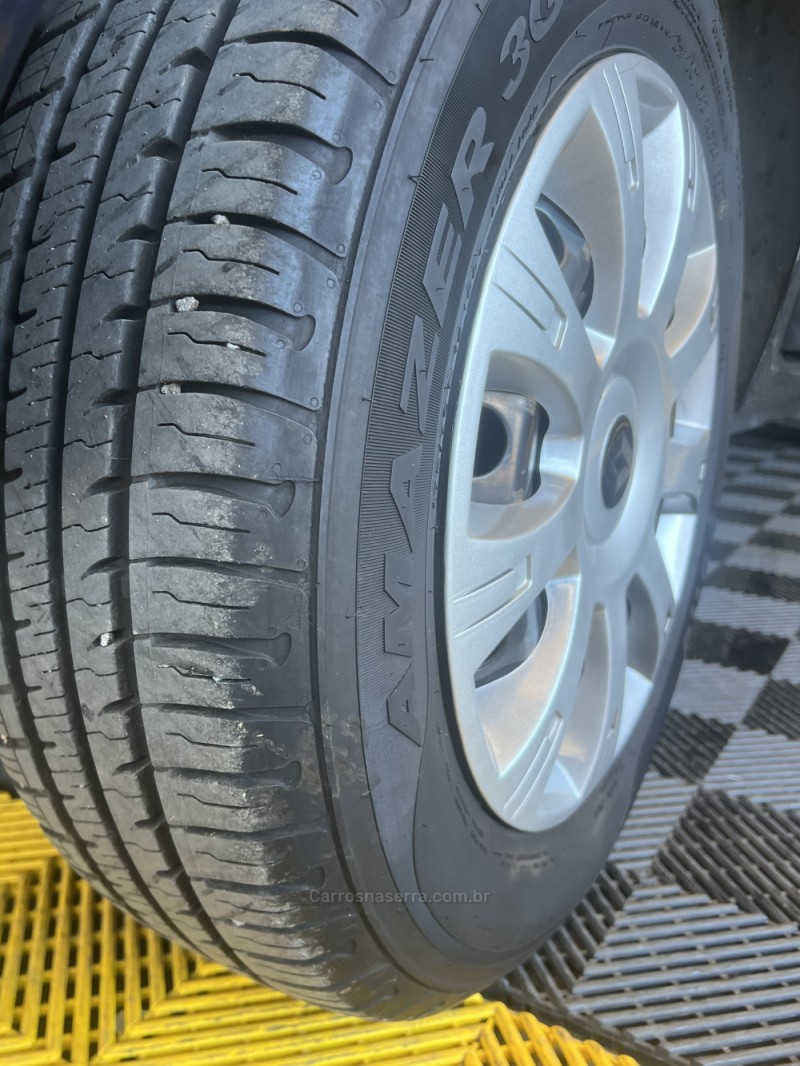 SANDERO 1.0 VIBE 12V FLEX 4P MANUAL - 2012 - CAXIAS DO SUL