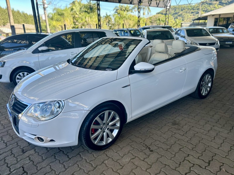 eos 2.0 fsi lux conversivel 16v turbo intercooler gasolina 2p tiptronic 2009 sao sebastiao do cai