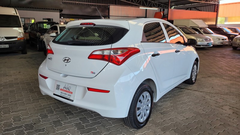 HB20 1.0 COMFORT 12V FLEX 4P MANUAL - 2018 - GARIBALDI