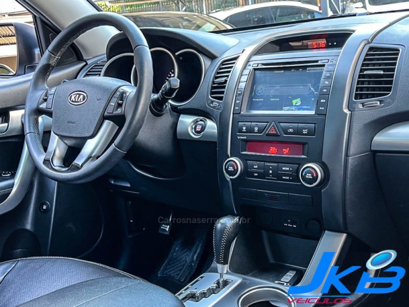 SORENTO EX 3.5 L V6 4X4 AUTOMÁTICO - 2013 - NOVO HAMBURGO