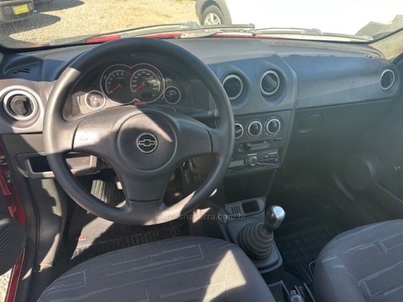 PRISMA 1.4 MPFI MAXX 8V FLEX 4P MANUAL - 2011 - CANELA