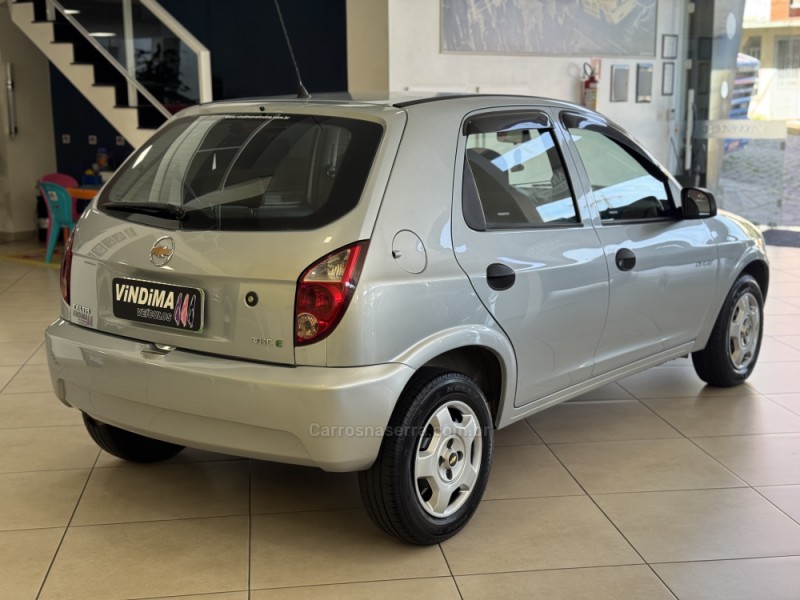 CELTA 1.0 MPFI SPIRIT 8V FLEX 4P MANUAL - 2011 - FLORES DA CUNHA