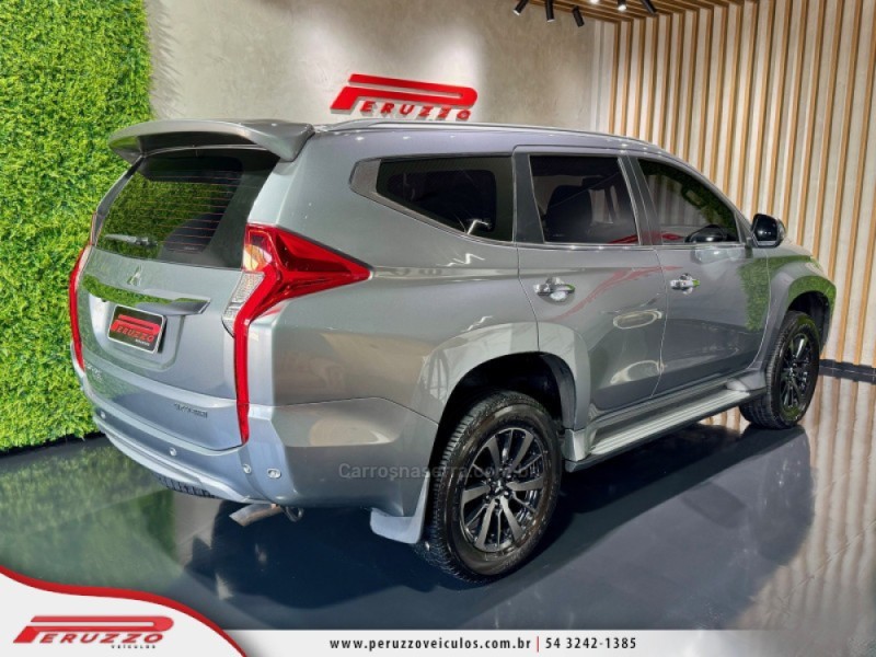 PAJERO SPORT 2.4 HPE 4X4 DIESEL 4P AUTOMÁTICA - 2020 - NOVA PRATA