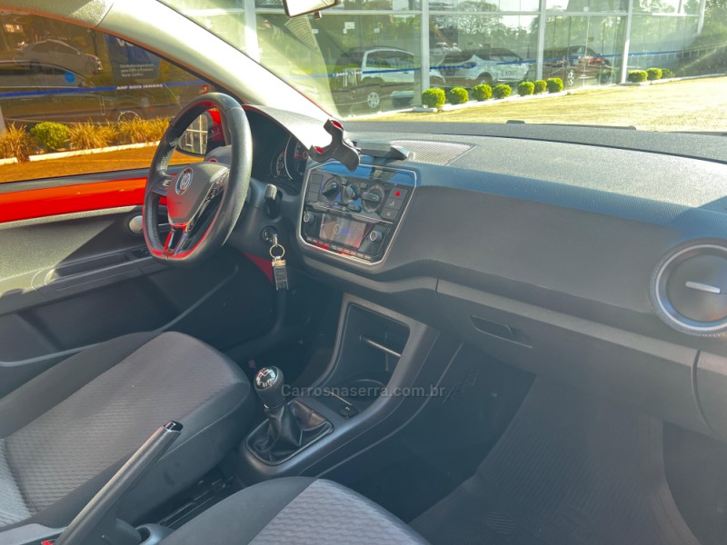 UP 1.0 TSI MOVE UP 12V FLEX 4P MANUAL - 2018 - NOVA PETRóPOLIS