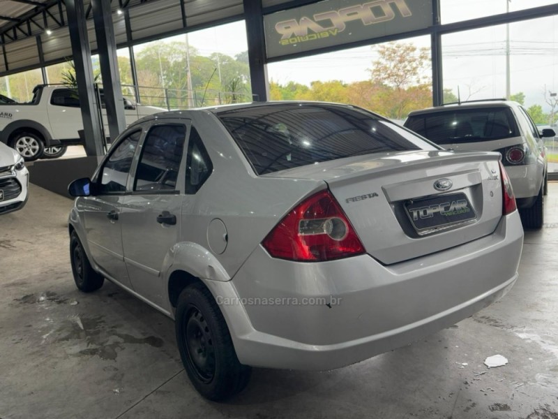 FIESTA 1.6 MPI 8V GASOLINA 4P MANUAL - 2005 - CAMPO BOM