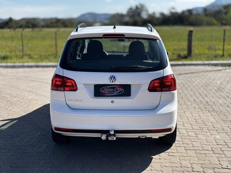 SPACEFOX 1.6 MI TREND 8V FLEX 4P MANUAL - 2014 - CANDELáRIA