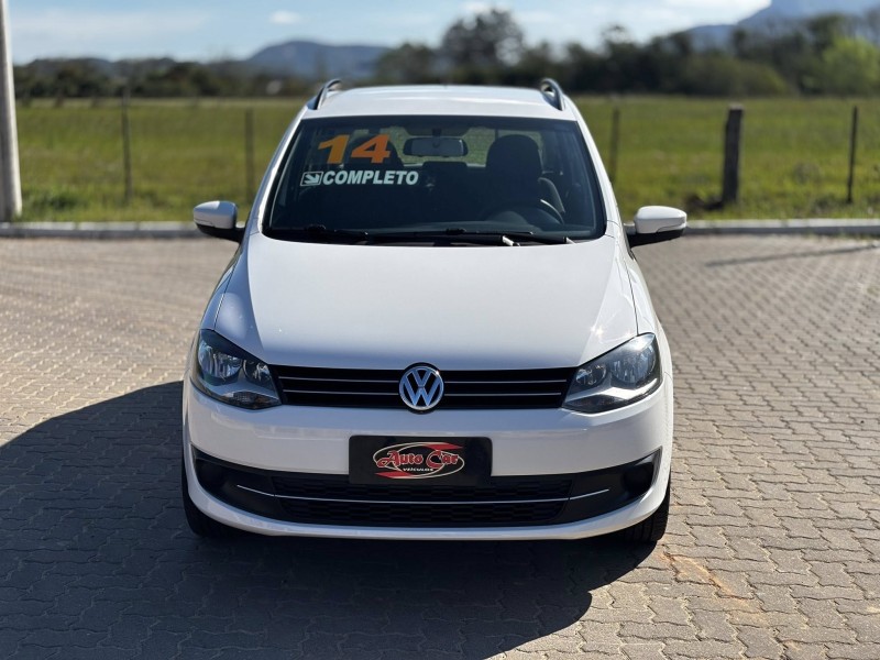 SPACEFOX 1.6 MI TREND 8V FLEX 4P MANUAL - 2014 - CANDELáRIA
