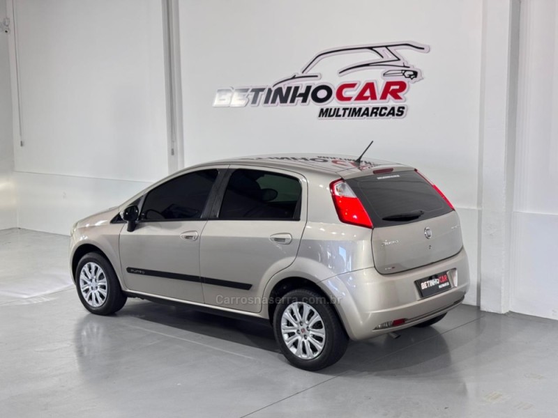 PUNTO 1.4 ATTRACTIVE 8V FLEX 4P MANUAL - 2011 - ESTâNCIA VELHA