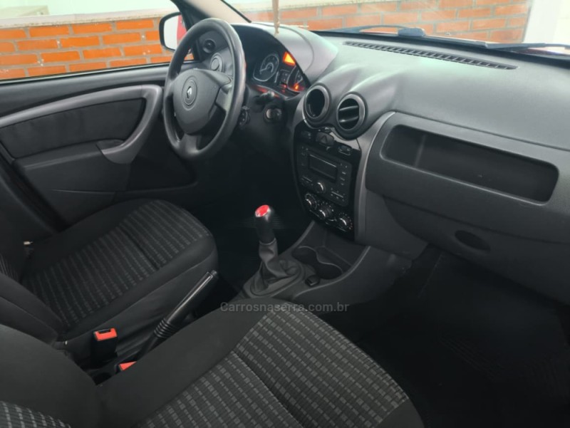 SANDERO 1.0 EXPRESSION 16V FLEX 4P MANUAL - 2012 - CAXIAS DO SUL