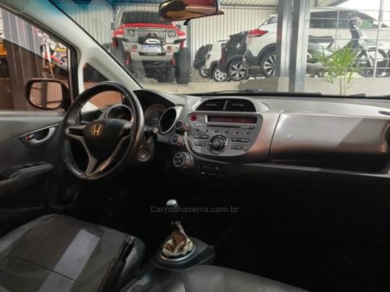 FIT 1.4 LX 8V FLEX 4P MANUAL - 2009 - CAMPO BOM