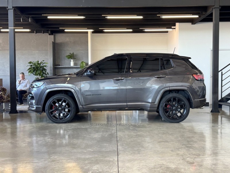 COMPASS 2.0 BLACKHAWK 4 TURBO GASOLINA 4P AUTOMÁTICO - 2025 - BENTO GONçALVES