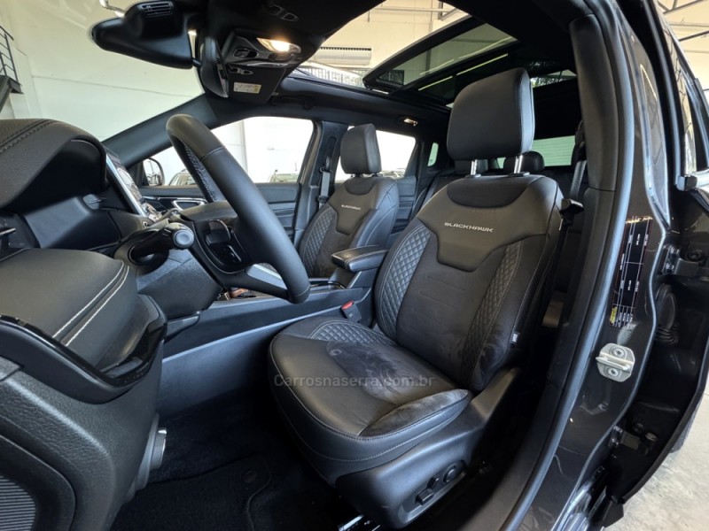 COMPASS 2.0 BLACKHAWK 4 TURBO GASOLINA 4P AUTOMÁTICO - 2025 - BENTO GONçALVES