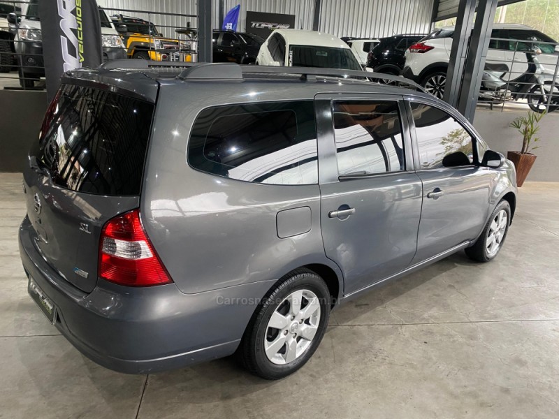GRAND LIVINA 1.8 SL 16V FLEX 4P AUTOMÁTICO - 2012 - CAMPO BOM