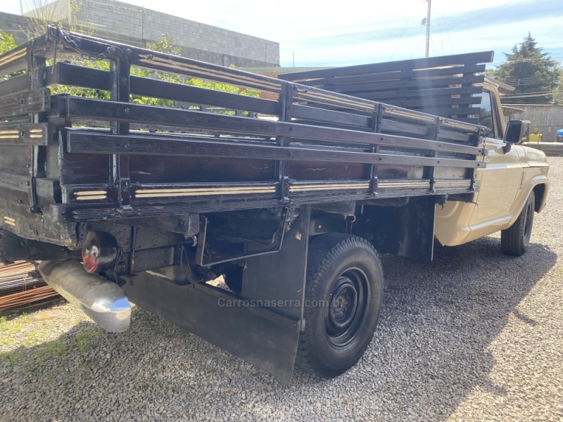 D10 4.0 CUSTOM S CS 8V DIESEL 2P MANUAL - 1979 - CAXIAS DO SUL