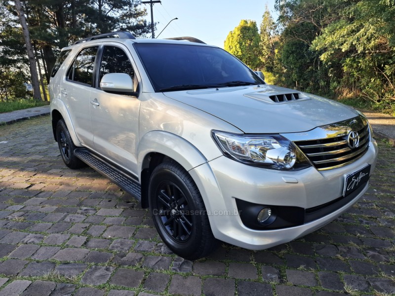 HILUX SW4 3.0 SRV 4X4 16V TURBO INTERCOOLER DIESEL 4P AUTOMÁTICO - 2014 - BENTO GONçALVES