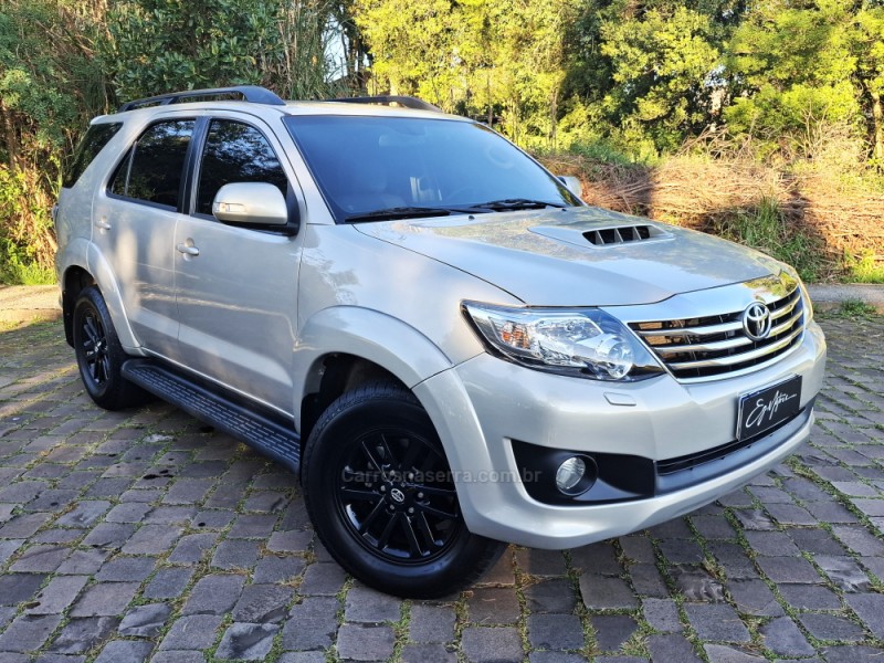 hilux sw4 3.0 srv 4x4 16v turbo intercooler diesel 4p automatico 2014 bento goncalves