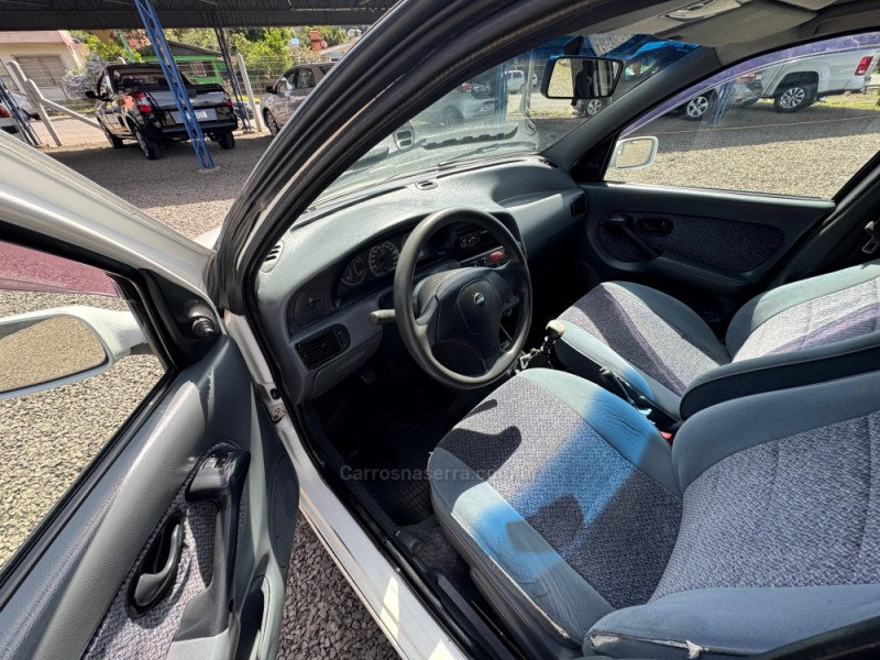 PALIO 1.6 MPI 16V GASOLINA 4P MANUAL - 2000 - IGREJINHA