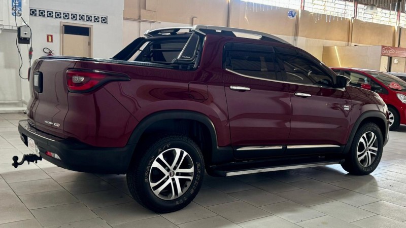 TORO 2.0 16V TURBO DIESEL VOLCANO 4WD AUTOMÁTICO - 2017 - ESTâNCIA VELHA