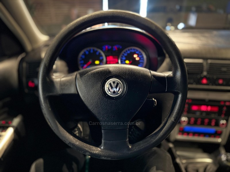 GOLF 1.6 MI SPORTLINE 8V FLEX 4P MANUAL - 2010 - FARROUPILHA