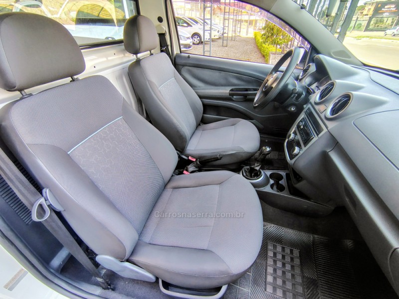 SAVEIRO 1.6 MI TREND CS 8V FLEX 2P MANUAL G.V - 2013 - CAXIAS DO SUL