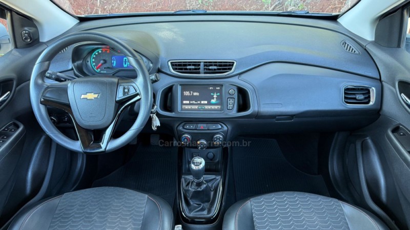 ONIX 1.4 MPFI LT 8V FLEX 4P MANUAL - 2017 - DOIS IRMãOS