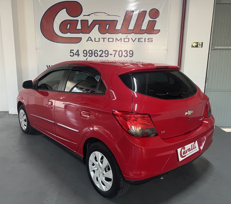 ONIX 1.4 MPFI LT 8V FLEX 4P MANUAL - 2013 - CAXIAS DO SUL