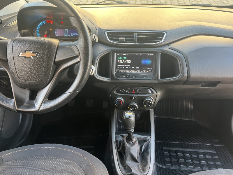 ONIX 1.4 MPFI LT 8V FLEX 4P MANUAL - 2013 - CAXIAS DO SUL