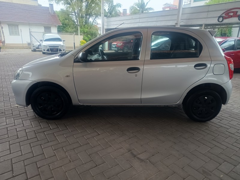 ETIOS 1.3 X 16V FLEX 4P MANUAL - 2013 - CAXIAS DO SUL