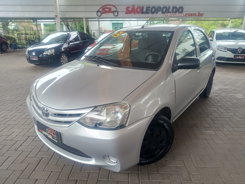 etios 1.3 x 16v flex 4p manual 2013 caxias do sul