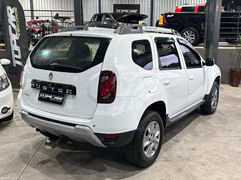 DUSTER 1.6 DYNAMIQUE 4X2 16V FLEX 4P AUTOMÁTICO - 2019 - CAMPO BOM